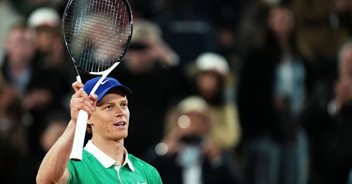 French Open 2025 live updates: Day 2 latest as Jannik Sinner advances to second round