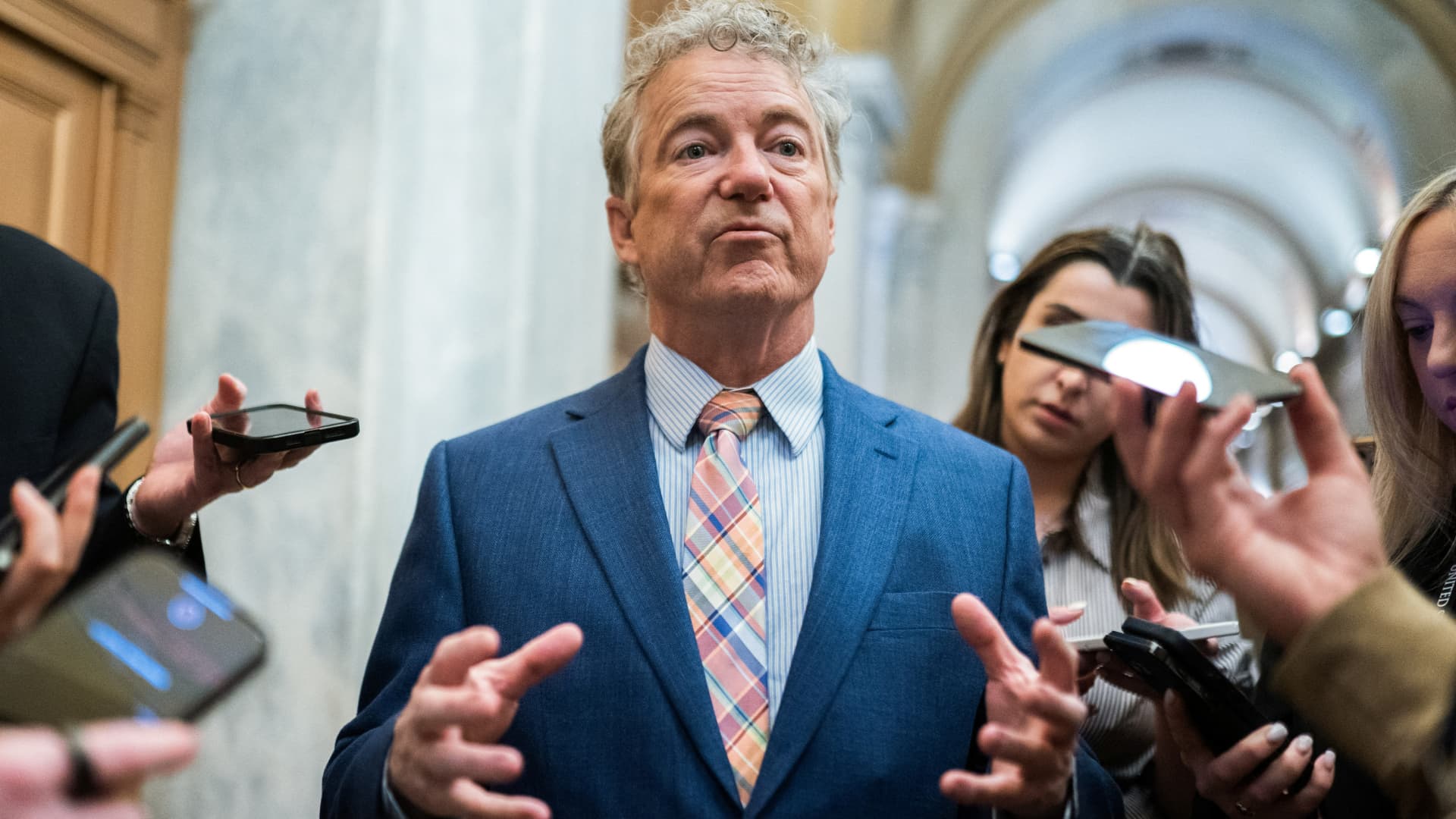 Trump slam Rand Paul to oppose the bill due to debt sealing hike