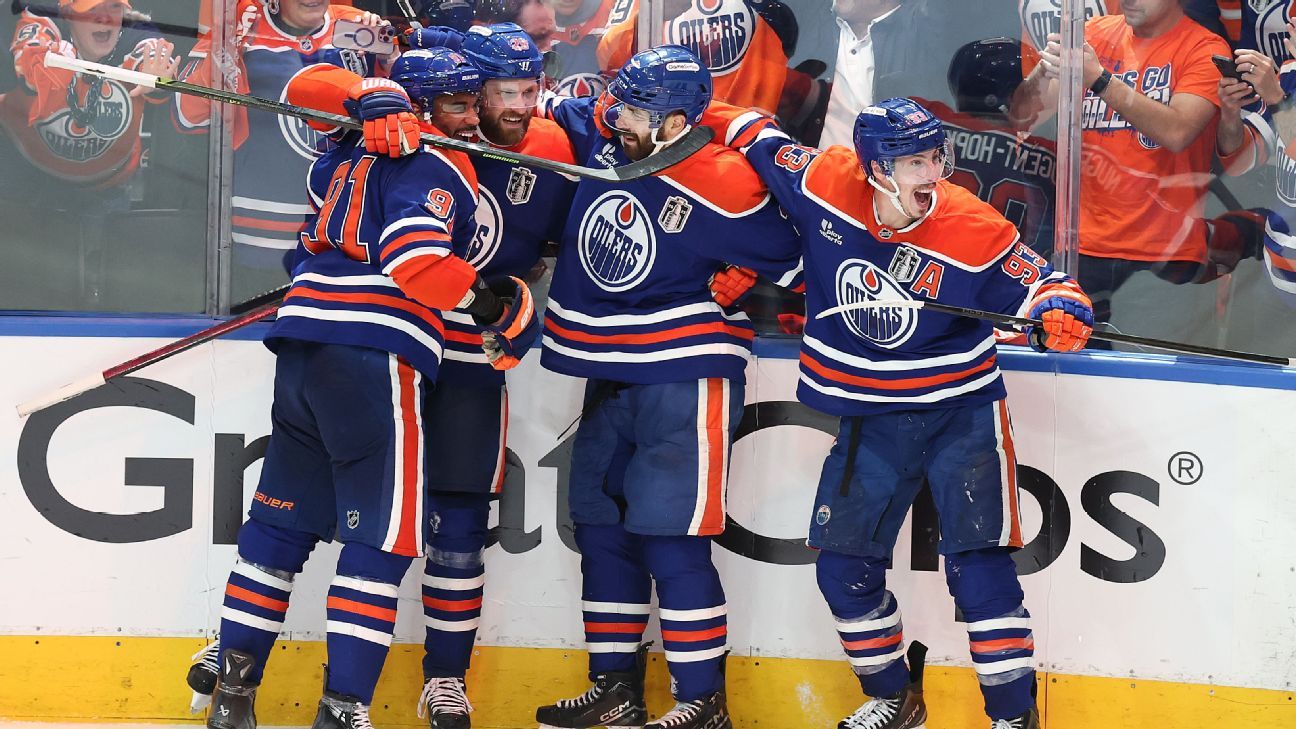 Panthers support Tomas Nosec after expensive game 1 penalty
