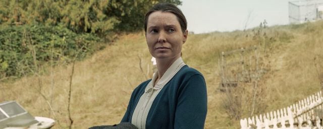 Samantha Sloyan in “Midnight Mass” (2021)
