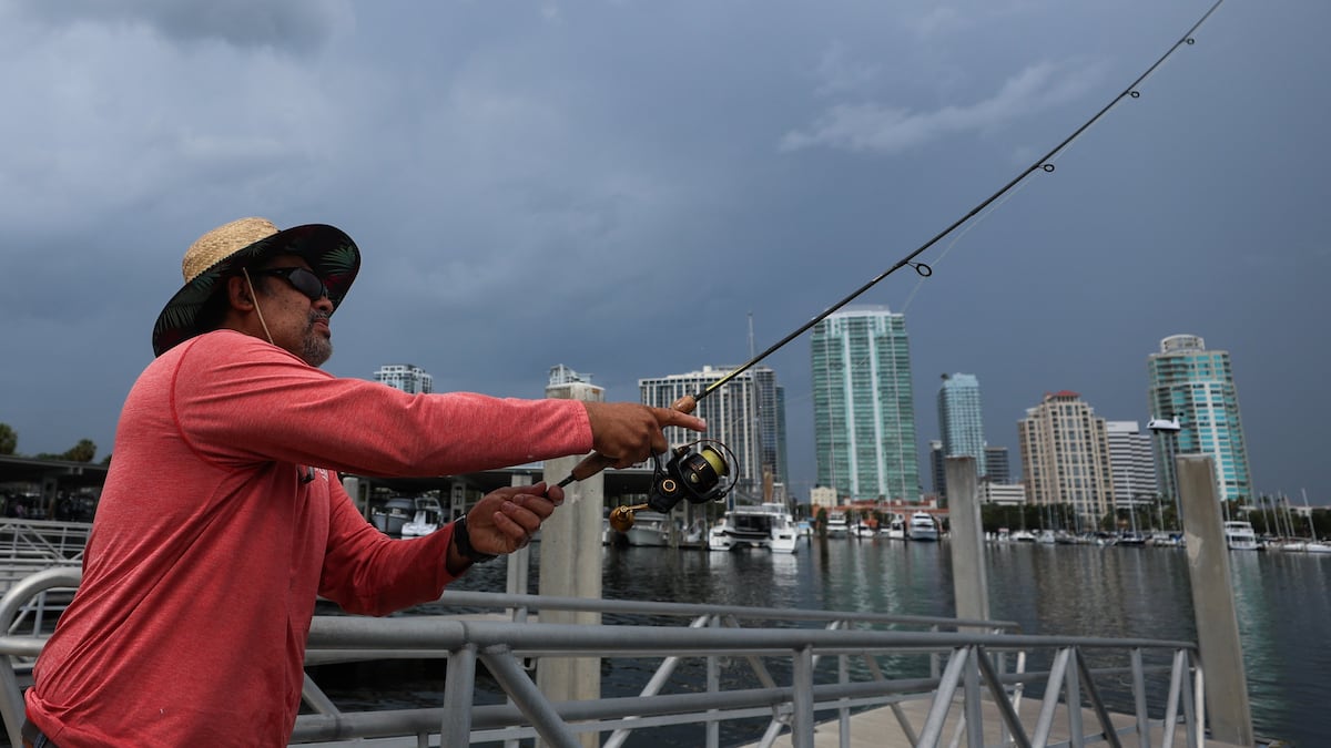 Rolling Thunderstorm at night in Tampa Bay? here's why.