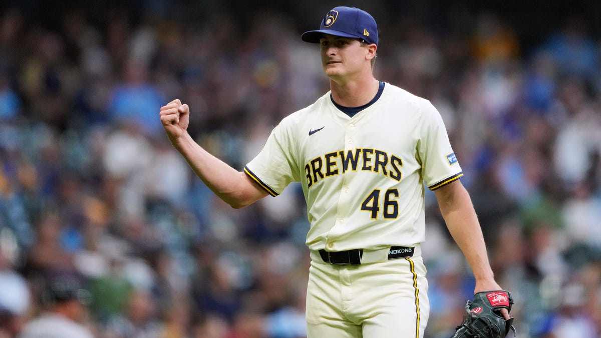 Milwauki hangs for a rare sweep in Minnesota